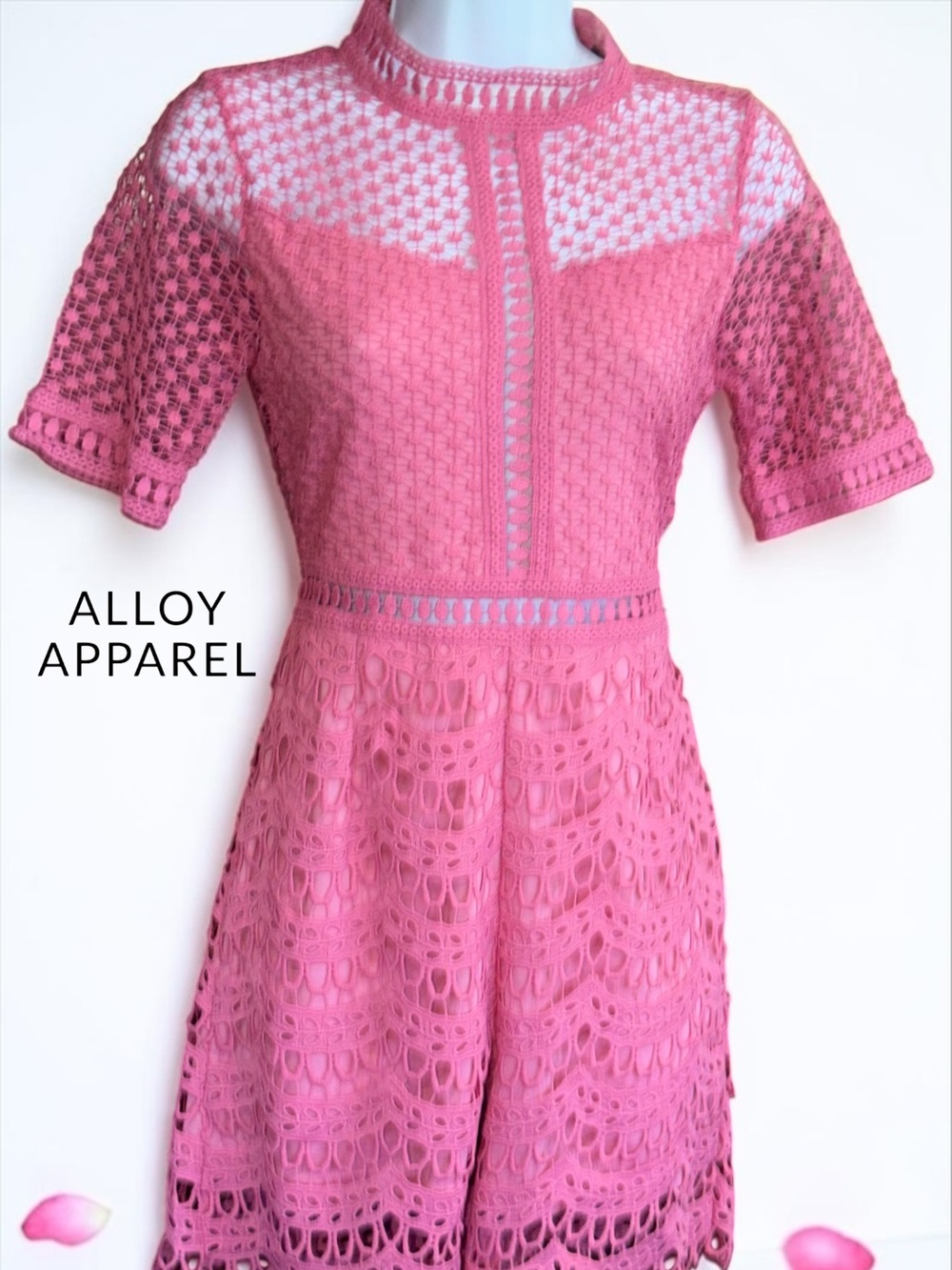 NWT Alloy Apparel Sydnee Pink Crochet Eyelet Lace Romper Small